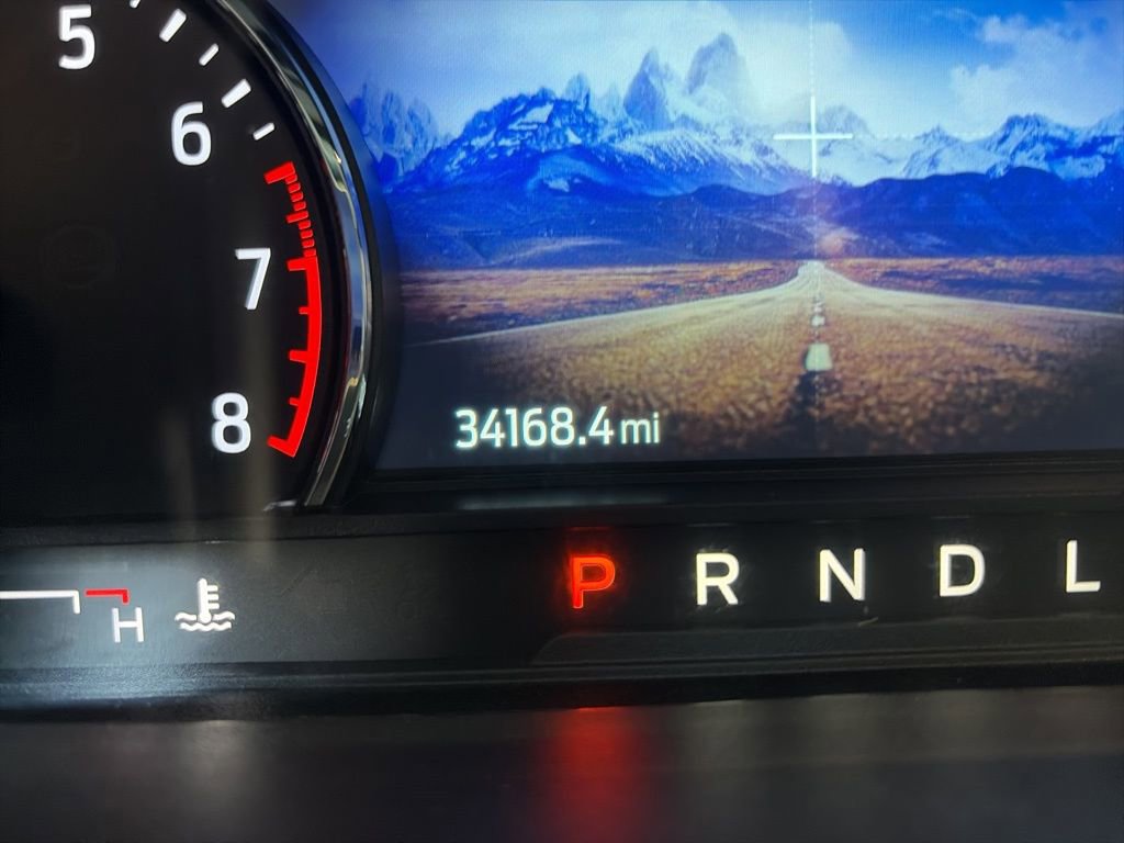 Used 2023 Ford Explorer ST-Line AWD/4WD image 2