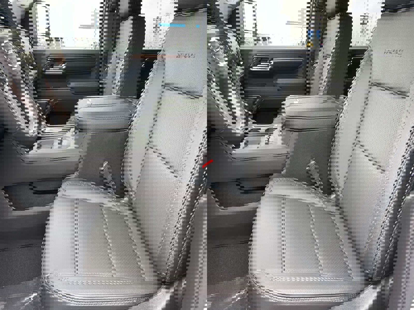 New 2026 GMC Sierra 2500 Denali w/ Denali Reserve Package image 21