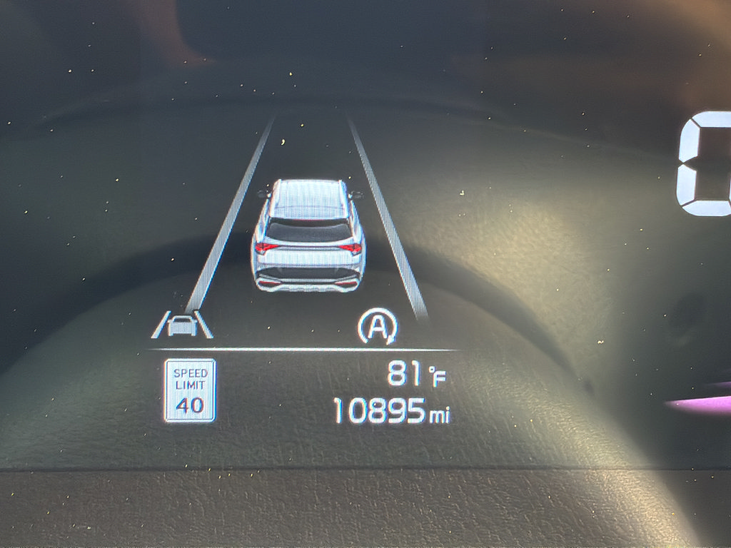 Used 2025 Kia Sportage EX FWD image 31