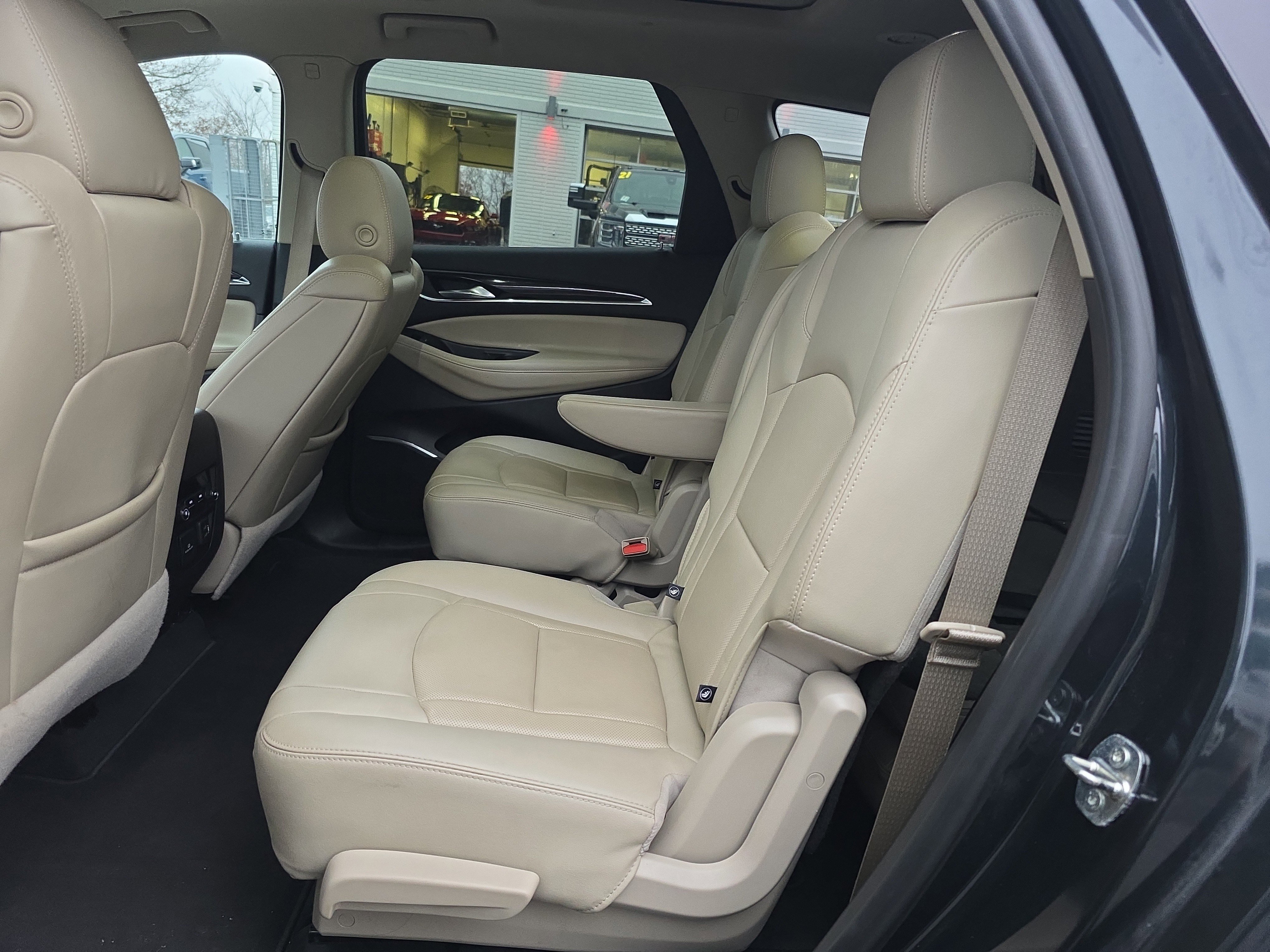 Used 2021 Buick Enclave Essence w/ Sound and Sites Package image 13