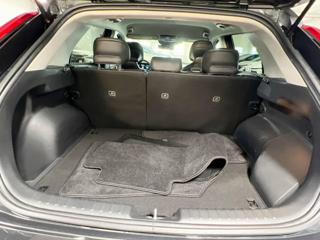 Used 2025 Kia Niro EX FWD image 26