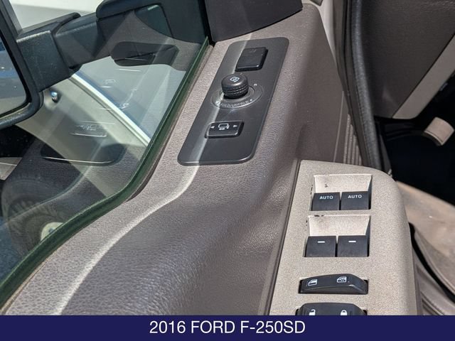 Used 2016 Ford F250 Lariat w/ Lariat Ultimate Package AWD/4WD image 12