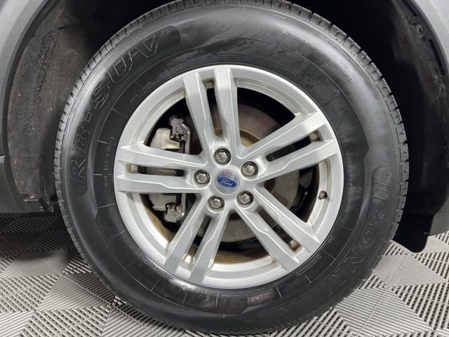 Used 2022 Ford Explorer XLT image 14