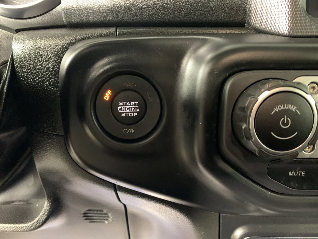 Used 2022 Jeep Wrangler Unlimited Sahara w/ Cold Weather Group image 18