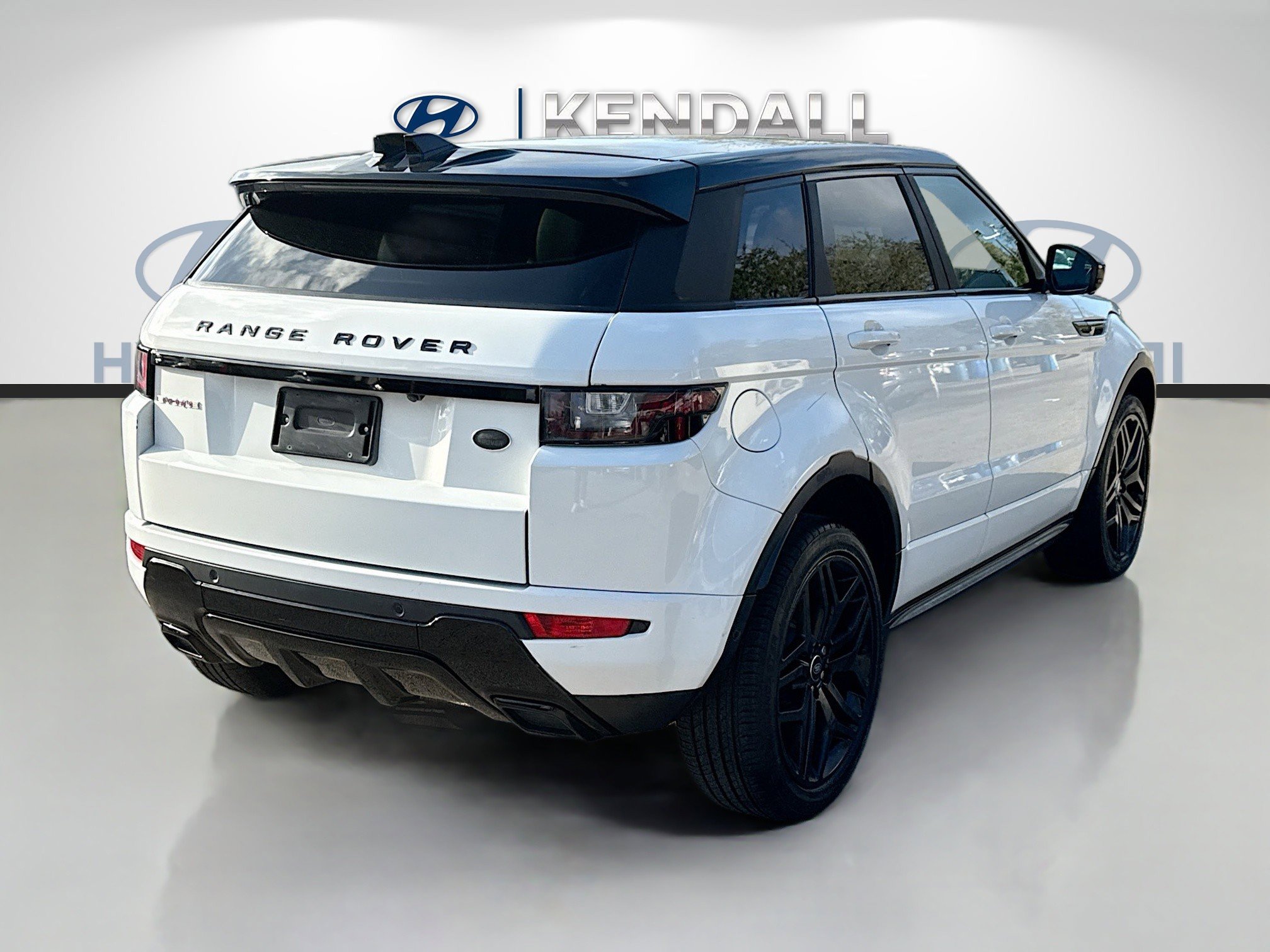 Used 2018 Land Rover Range Rover Evoque HSE Dynamic image 6
