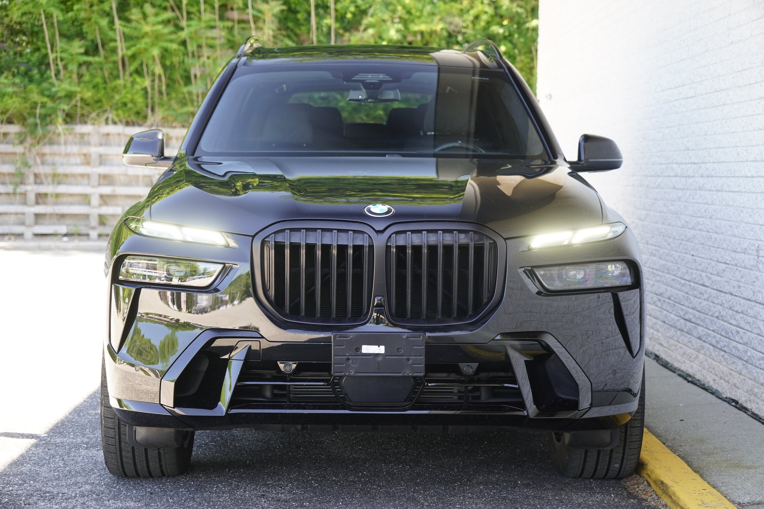 Used 2024 BMW X7 xDrive40i w/ M Sport Package AWD/4WD image 10