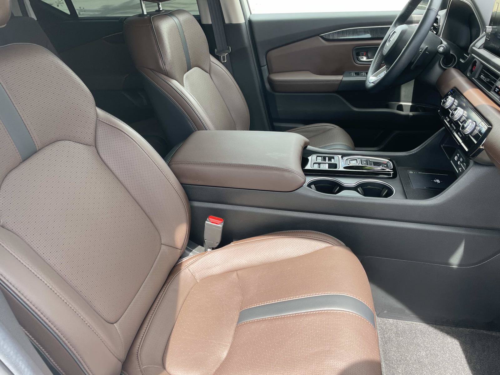 Certified 2025 Honda Pilot Elite image 25