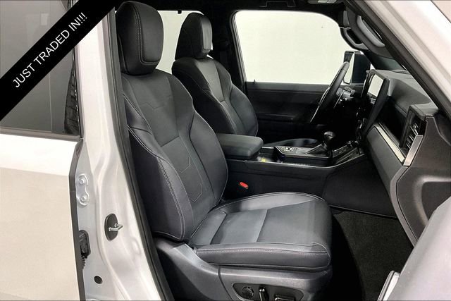 Used 2025 Lexus GX 550 w/ Accessory Package (2T) image 7