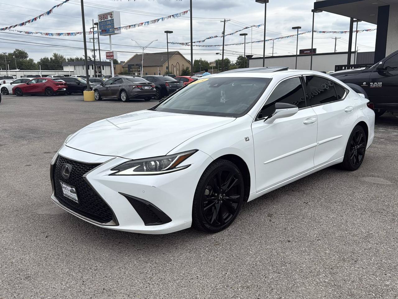 Used 2019 Lexus ES 350 F Sport w/ Accessory Package 2 FWD image 2