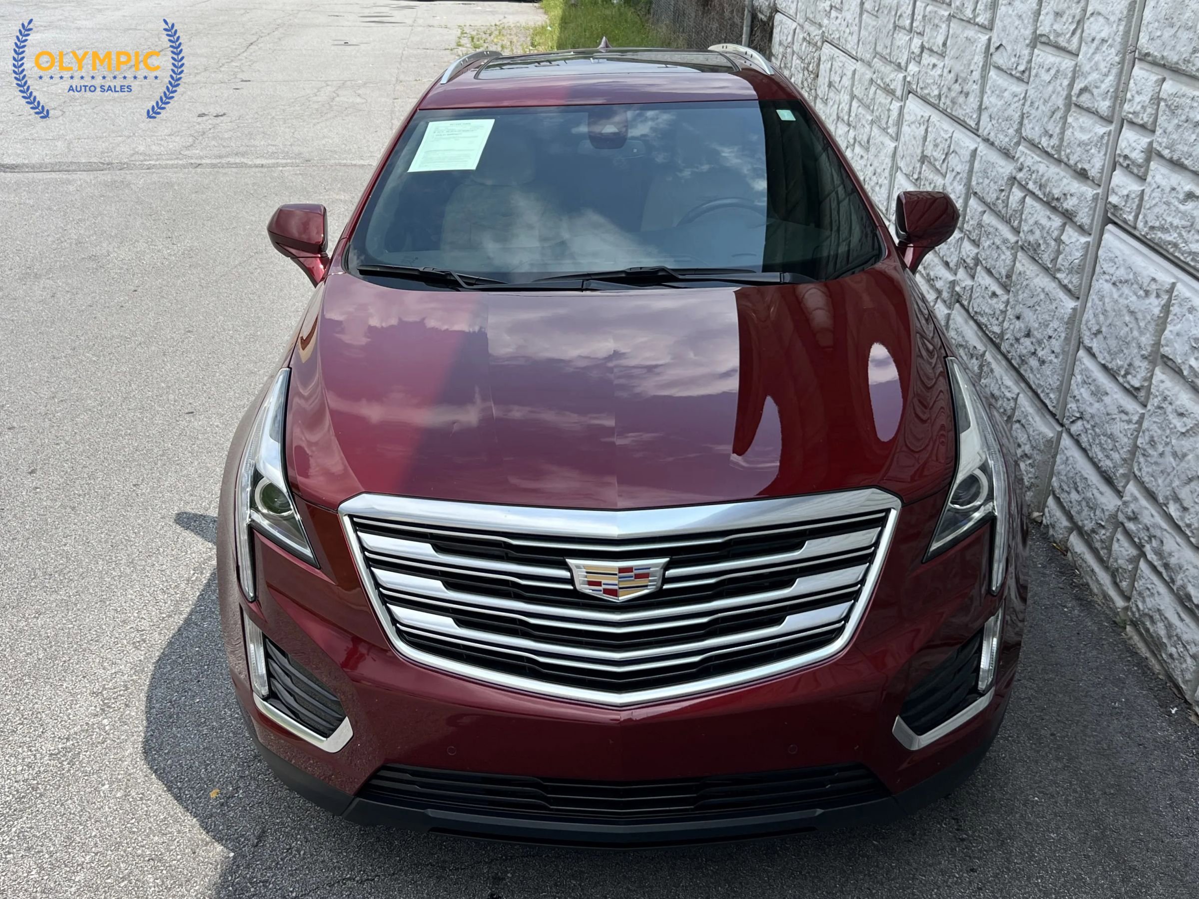 Used 2017 Cadillac XT5 Luxury w/ Driver Awareness Package FWD image 2