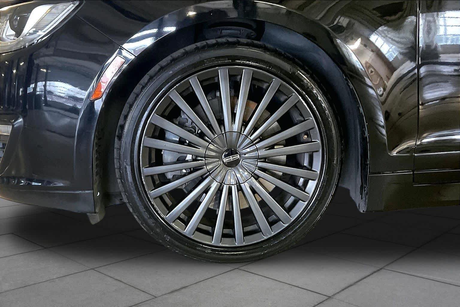 Used 2018 Lincoln MKZ Reserve w/ Climate Package AWD/4WD image 9