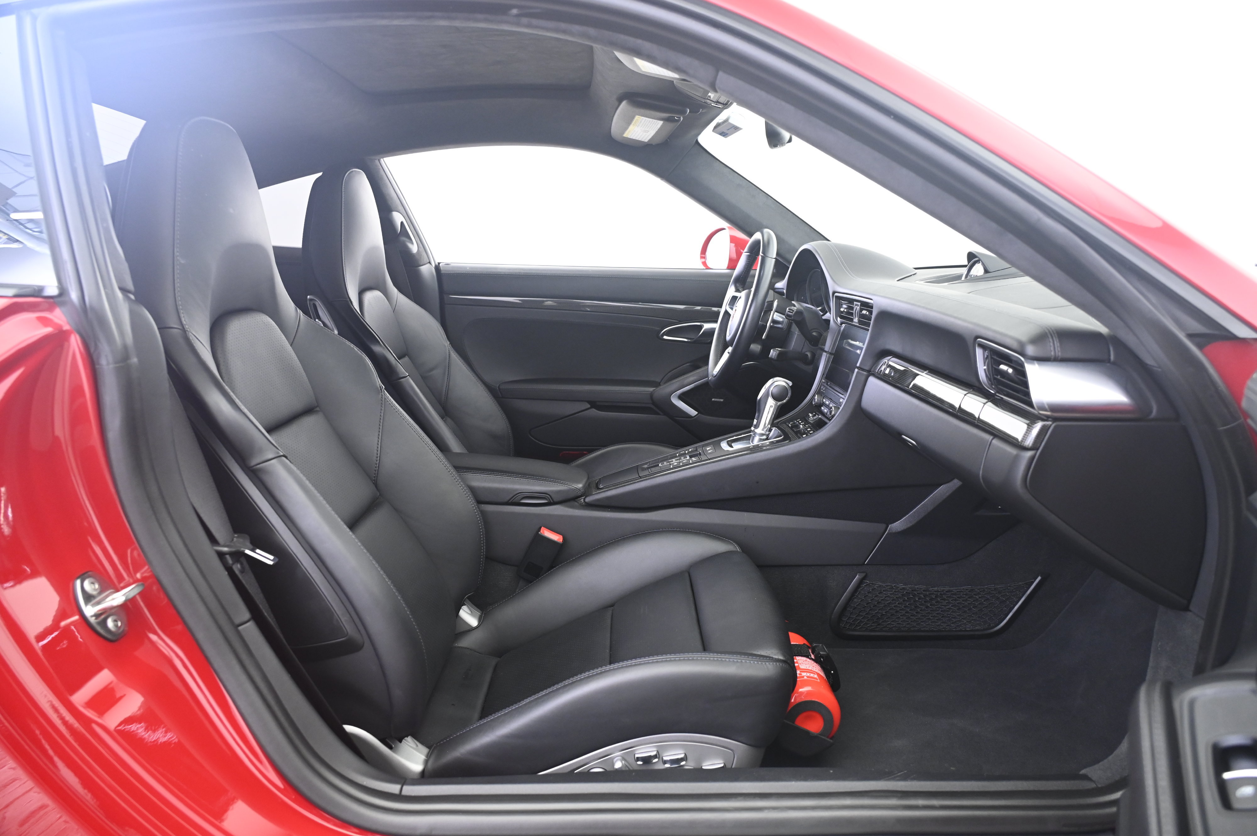 Used 2018 Porsche 911 Turbo S AWD/4WD image 19