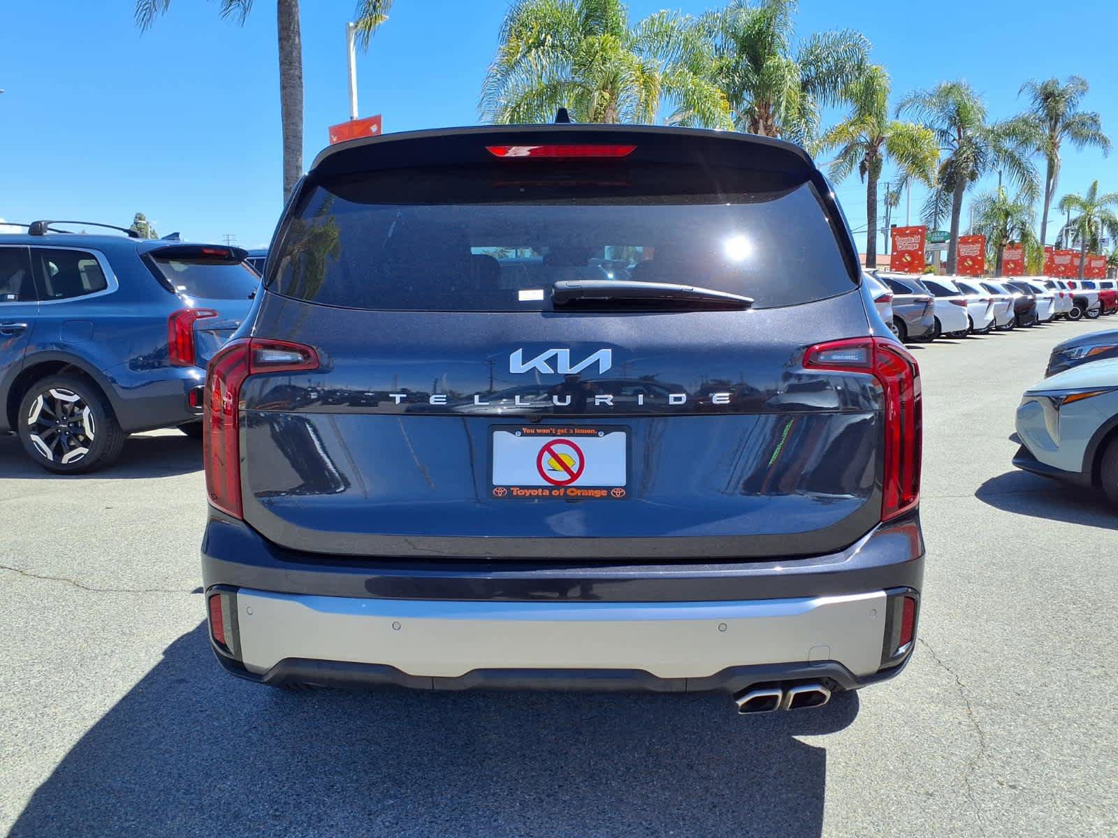 Used 2025 Kia Telluride S FWD image 4