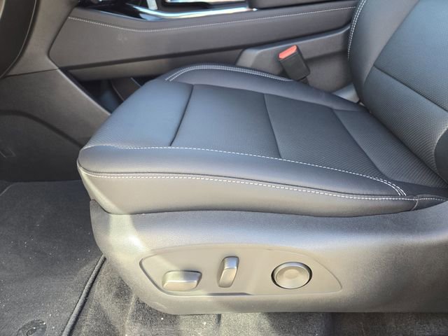 New 2026 Chevrolet Traverse LT w/ Enhanced Driving Package image 17