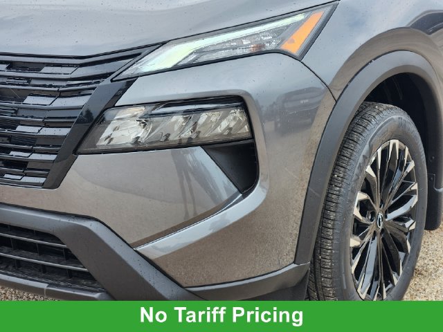 New 2026 Nissan Rogue Dark Armor FWD image 6
