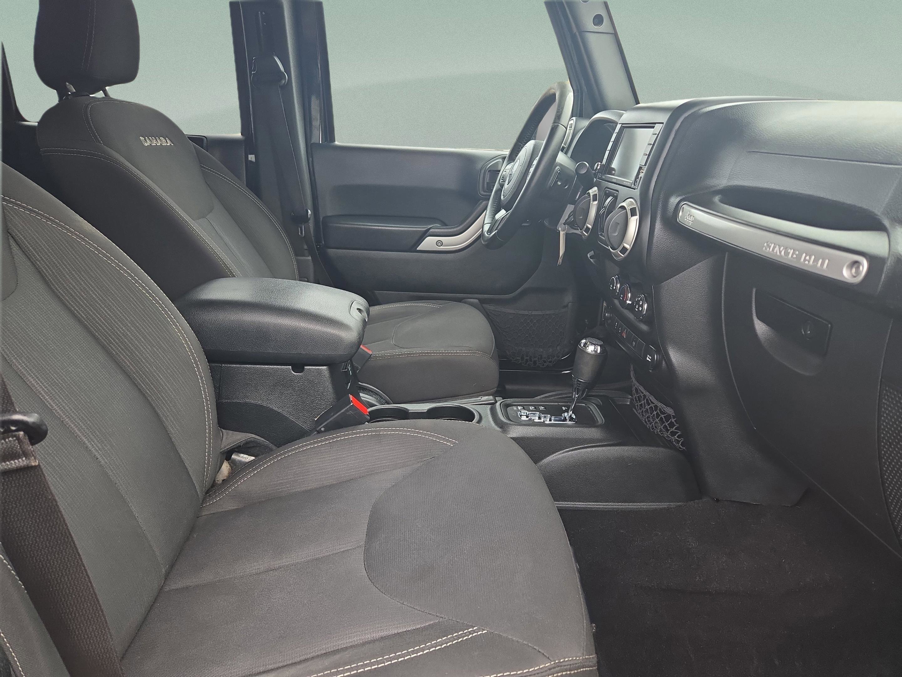 Used 2017 Jeep Wrangler Unlimited Sahara image 23