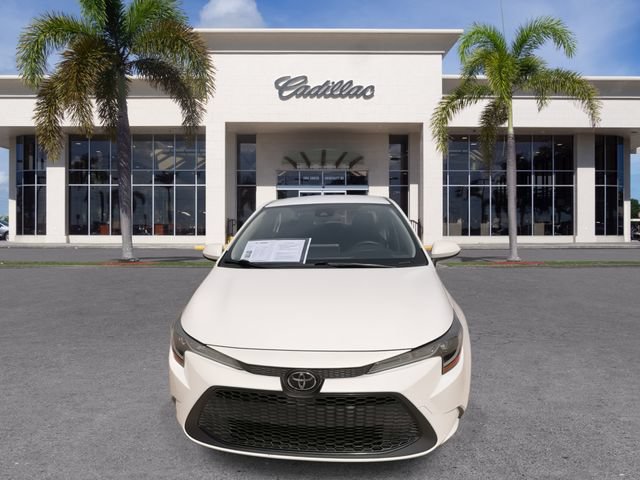 Used 2021 Toyota Corolla LE FWD image 4