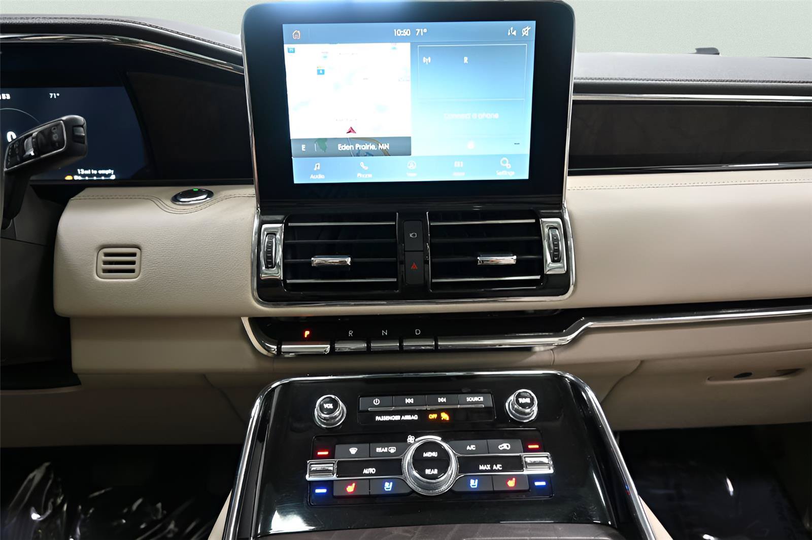 Used 2021 Lincoln Navigator L Reserve w/ Luxury Package AWD/4WD image 31