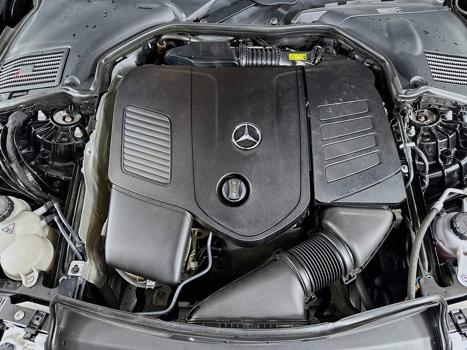 Used 2022 Mercedes-Benz C 300 4MATIC Sedan image 13
