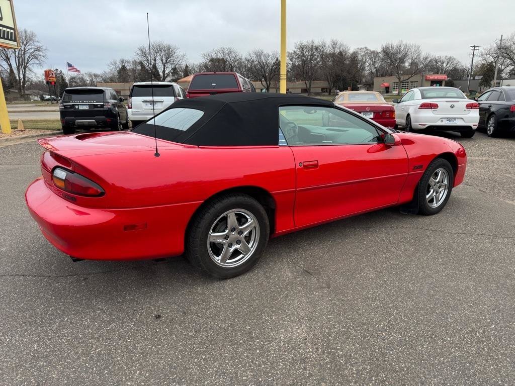 Used 1998 Chevrolet Camaro Z28 RWD image 23