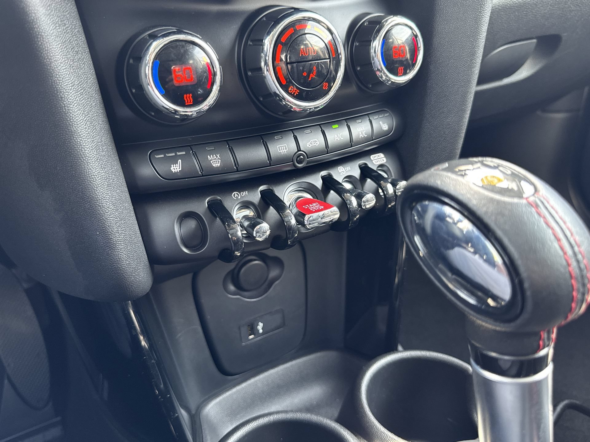 Used 2019 MINI Cooper S w/ Premium Package FWD image 23