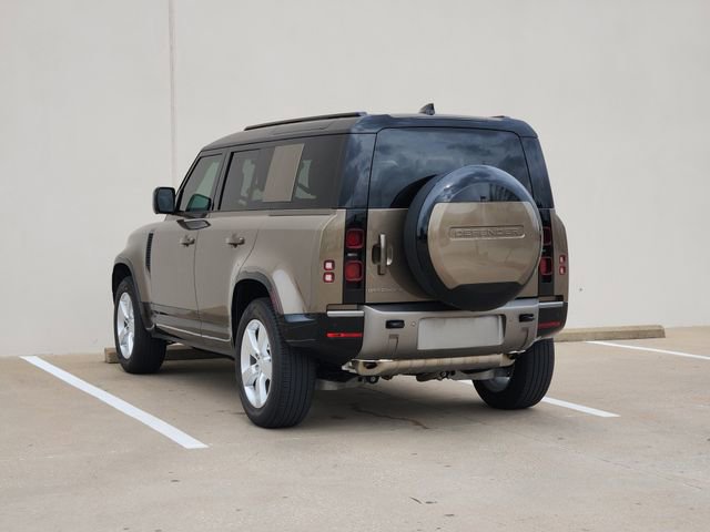 Used 2025 Land Rover Defender 110 X-Dynamic SE AWD/4WD image 5