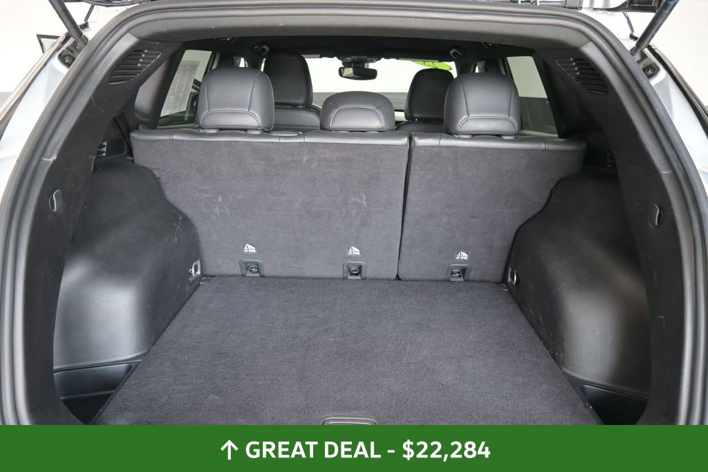 Used 2025 Jeep Compass Trailhawk AWD/4WD image 20