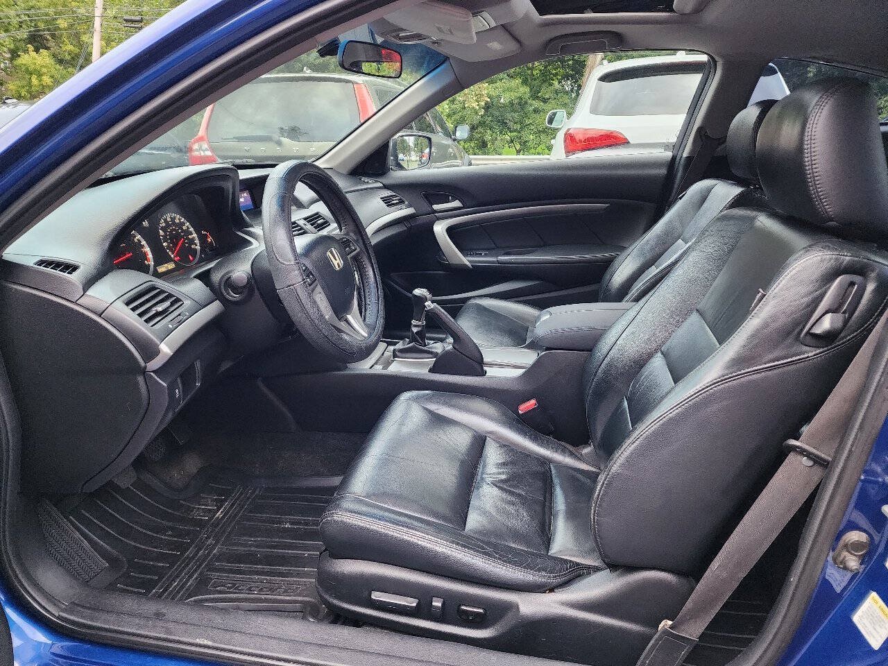 Used 2011 Honda Accord EX-L image 9