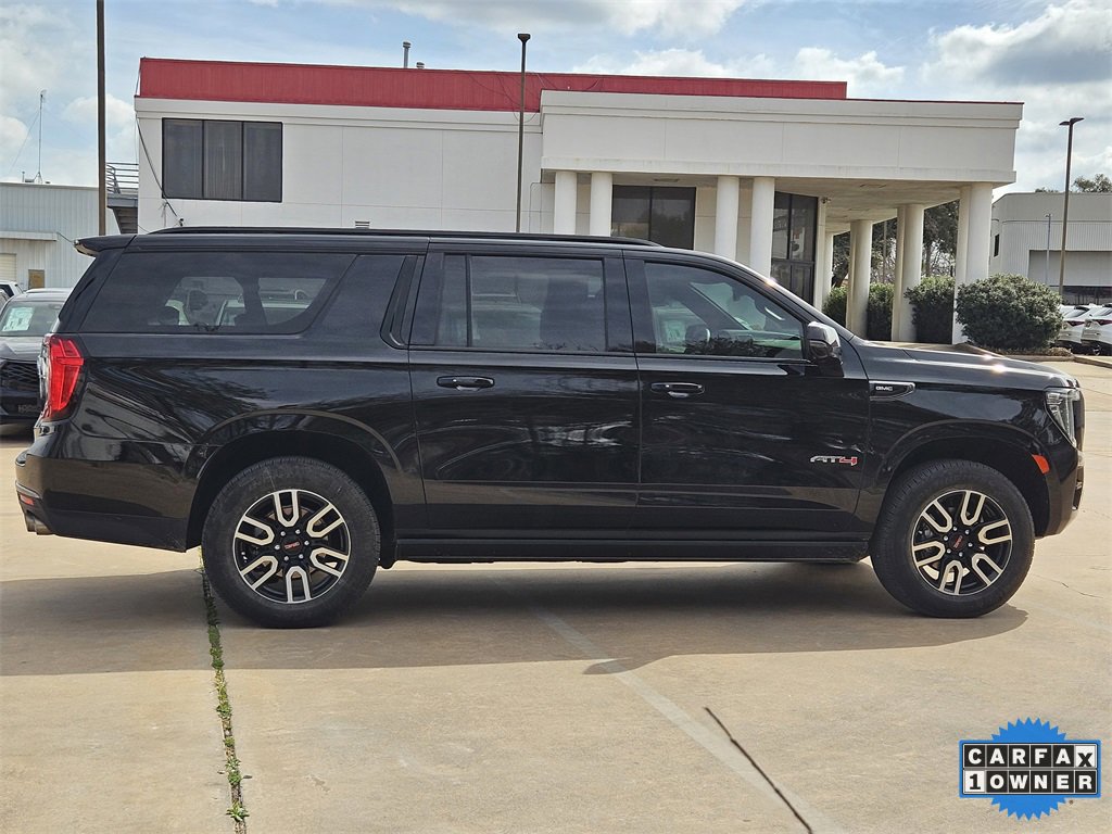 Used 2023 GMC Yukon XL AT4 w/ AT4 Premium Plus Package image 4