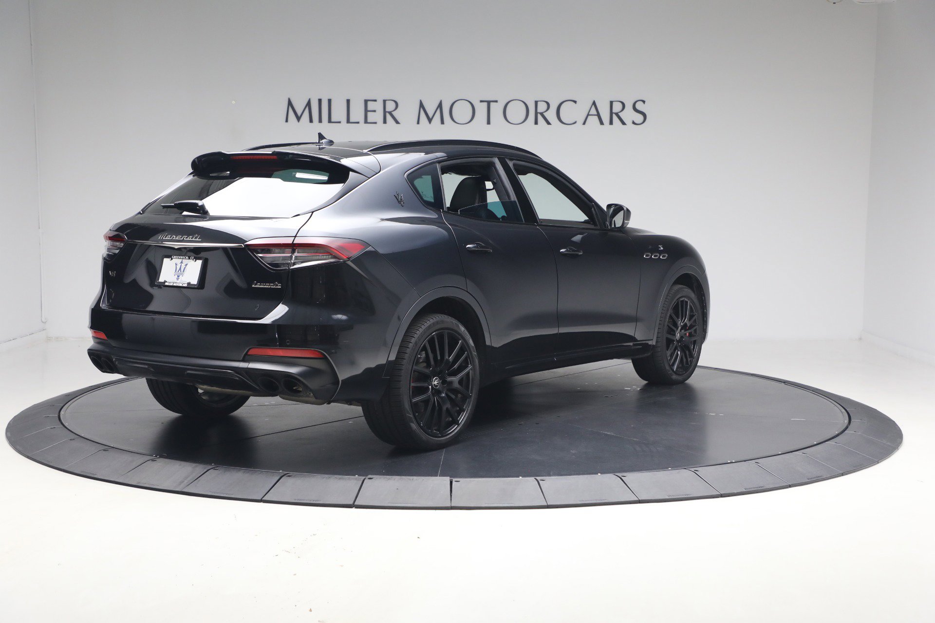 Certified 2023 Maserati Levante Modena S AWD/4WD image 6
