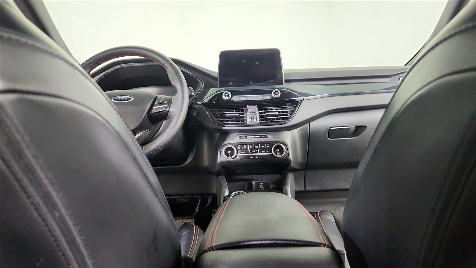 Used 2024 Ford Escape ST-Line image 14