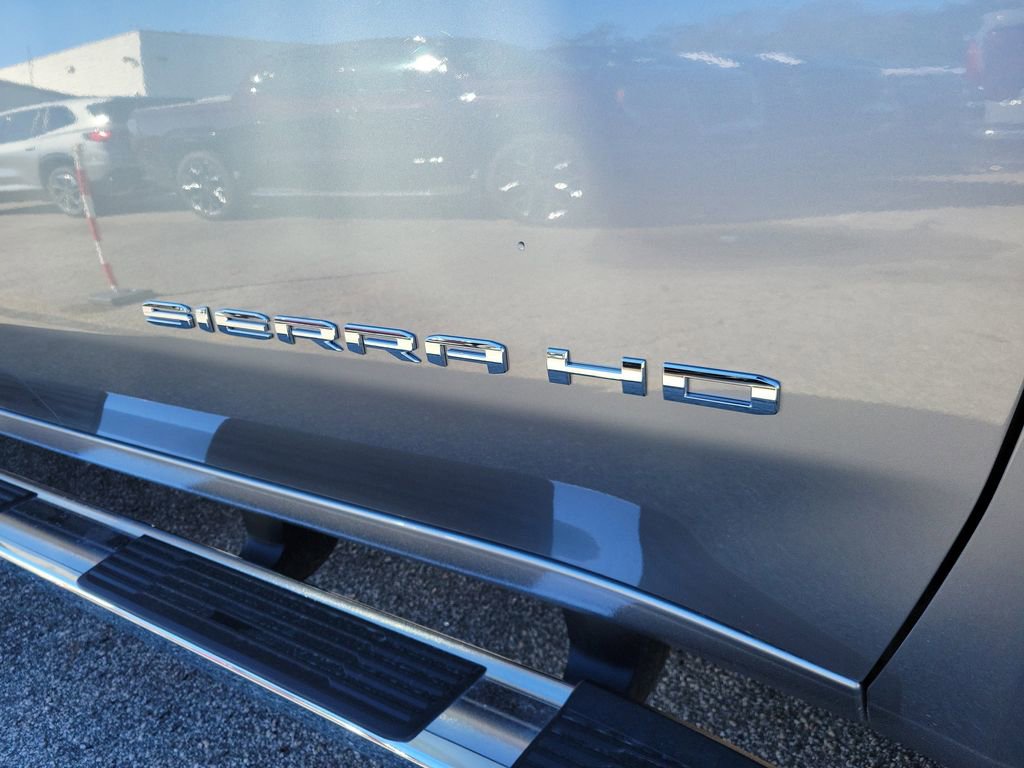 New 2026 GMC Sierra 2500 SLT w/ SLT Premium Package image 8