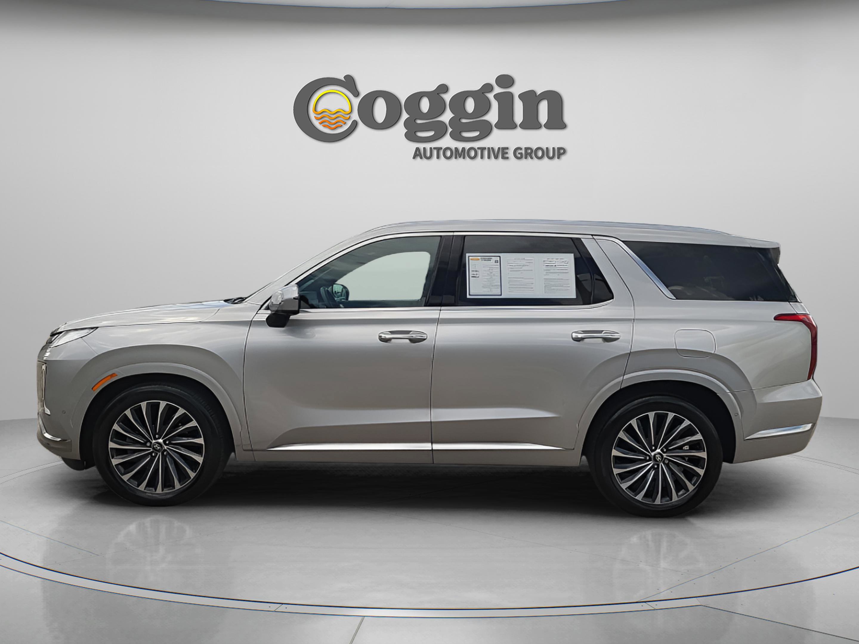 Used 2024 Hyundai Palisade Calligraphy image 3