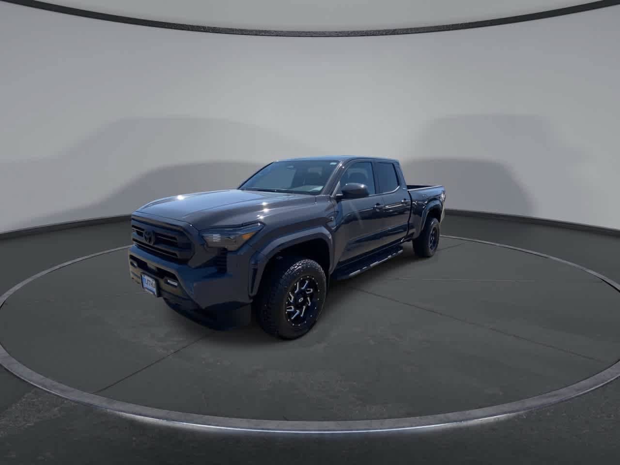 Certified 2024 Toyota Tacoma SR5 AWD/4WD image 4