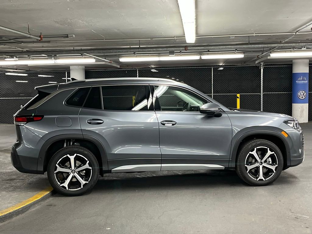 New 2026 Volkswagen Tiguan SE image 40