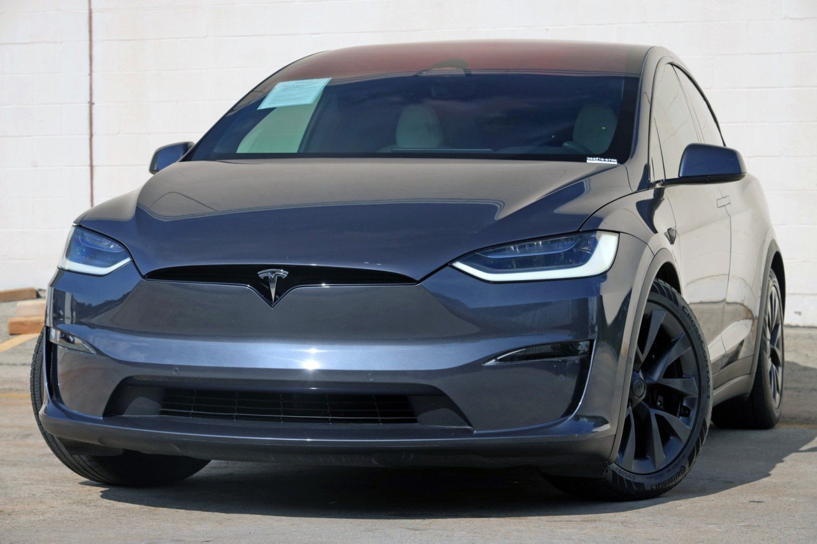 Used 2023 Tesla Model X AWD/4WD image 3