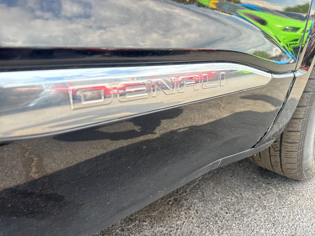 Used 2019 GMC Acadia Denali w/ Technology Package AWD/4WD image 42
