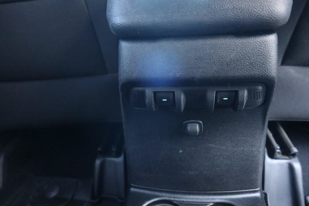 Used 2014 Jeep Wrangler Unlimited Rubicon w/ Connectivity Group AWD/4WD image 44