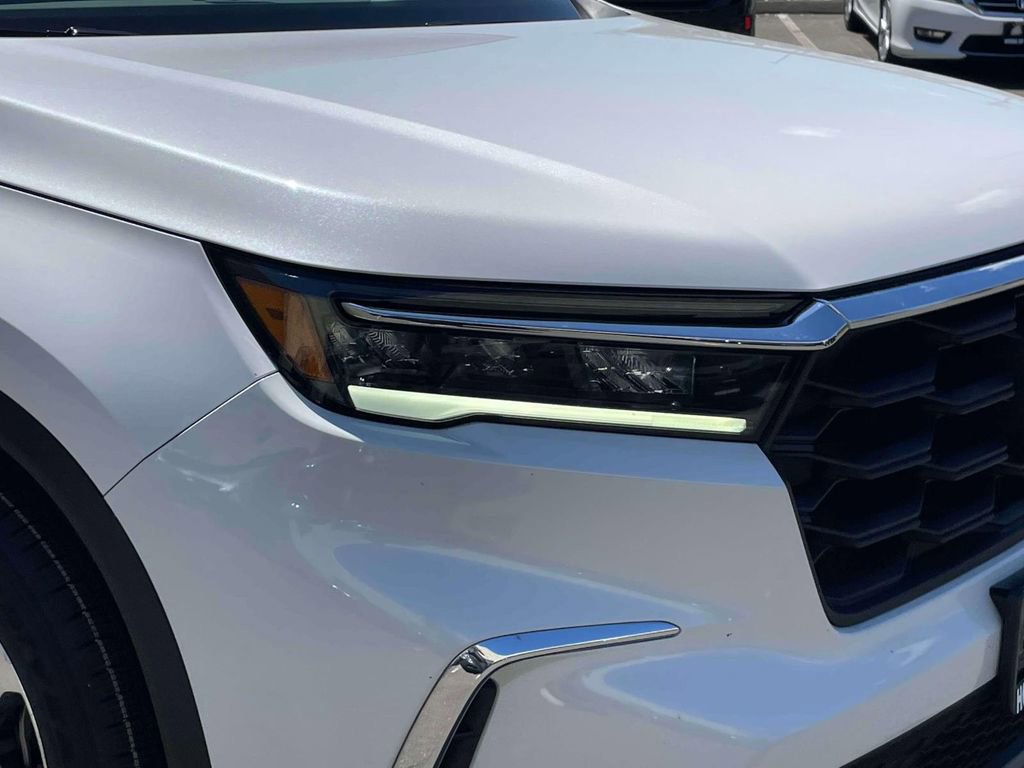 Used 2025 Honda Pilot EX-L image 9