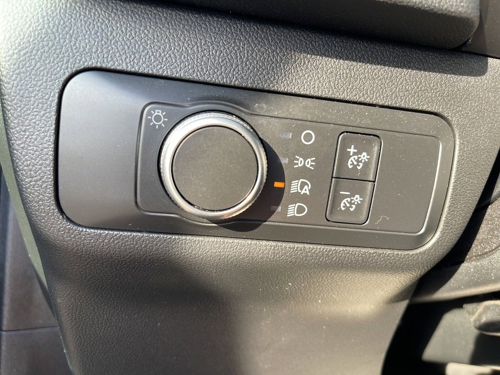 Certified 2020 Ford Escape SE image 26