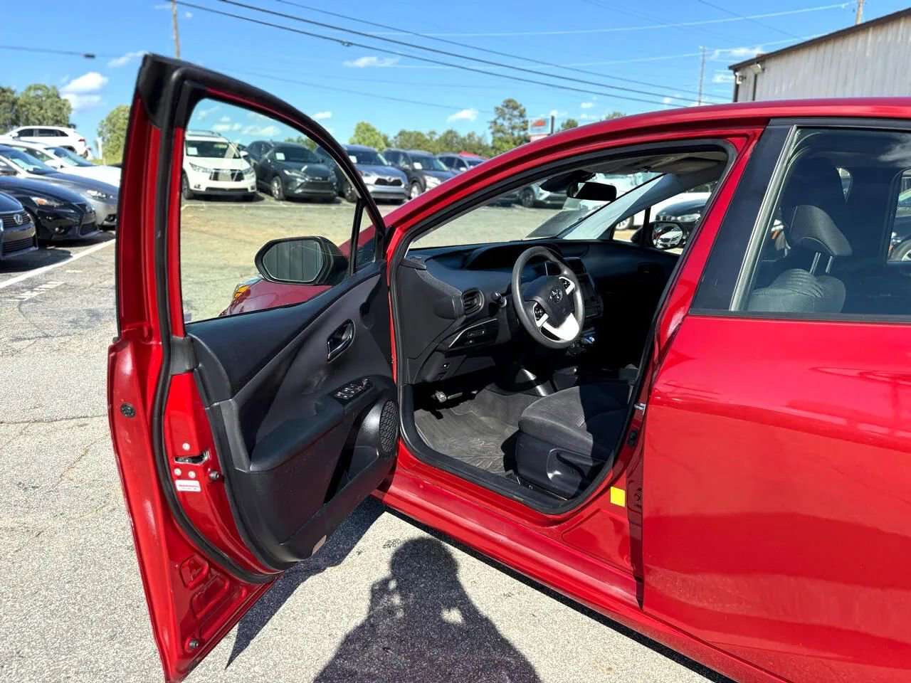 Used 2017 Toyota Prius FWD image 10