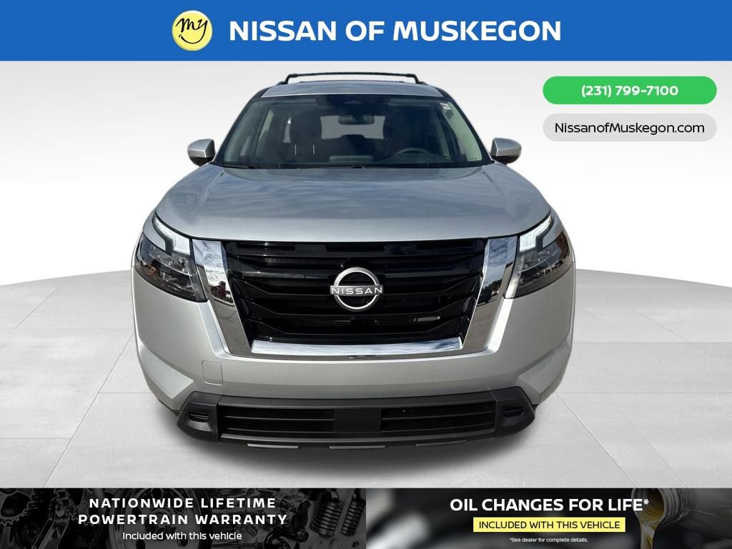 New 2025 Nissan Pathfinder SV image 2
