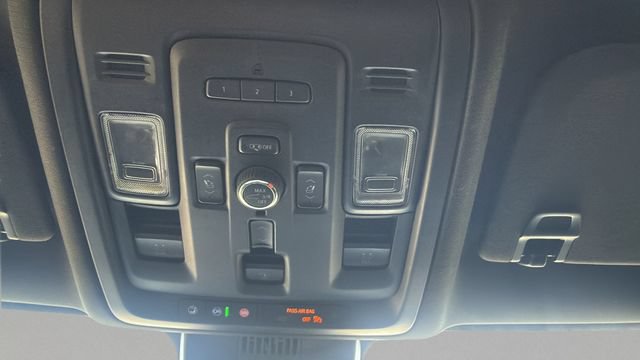 Used 2023 GMC Yukon Denali AWD/4WD image 22