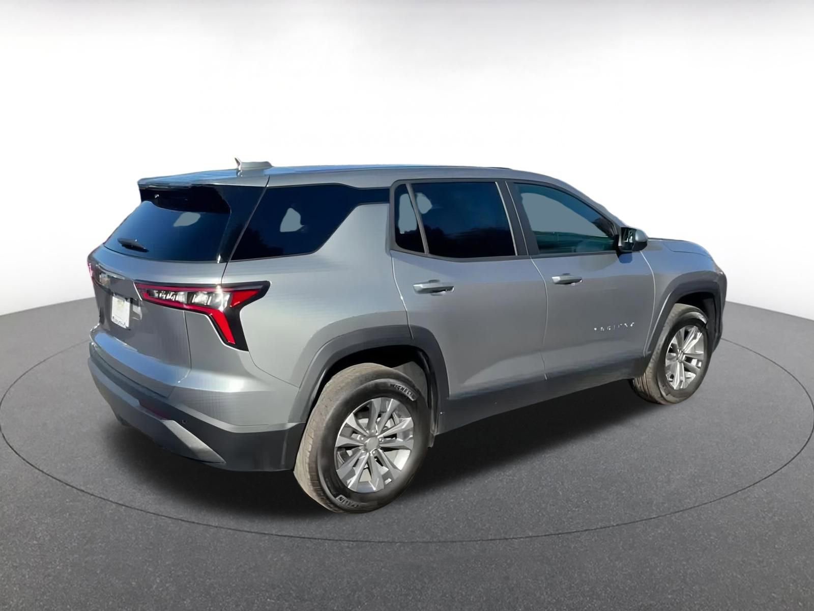 Used 2025 Chevrolet Equinox LT image 14