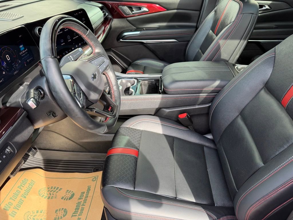 Used 2024 Chevrolet Traverse RS w/ LPO, Floor Liner Package image 11