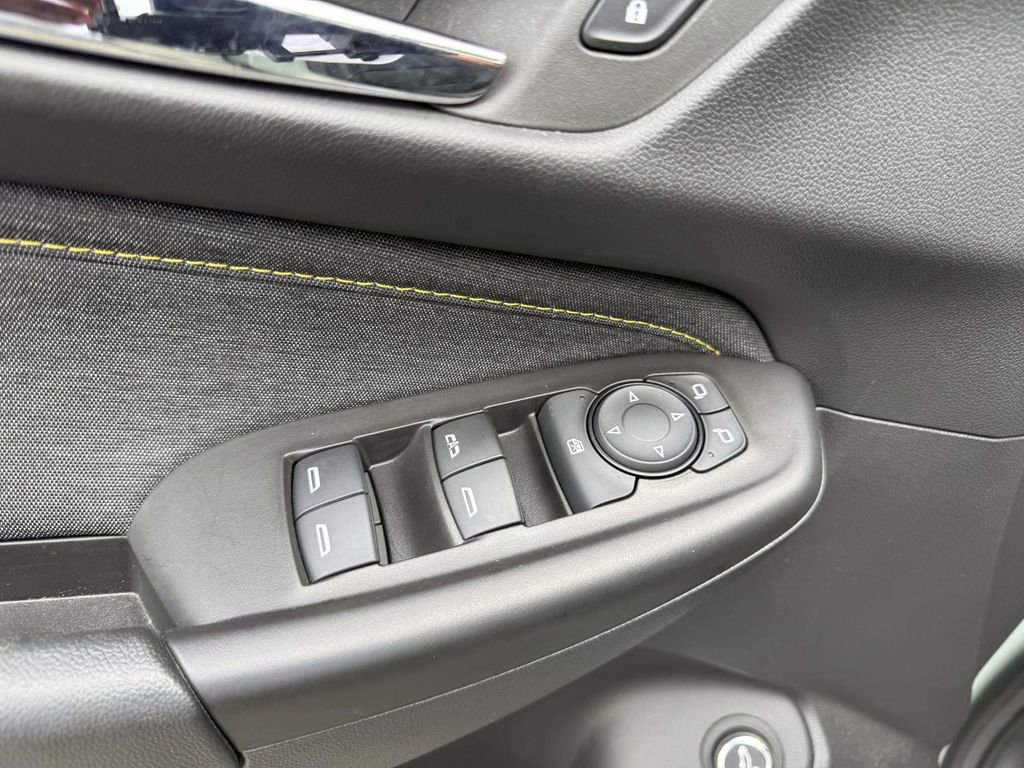 Used 2025 Chevrolet TrailBlazer ACTIV w/ Convenience Package image 13