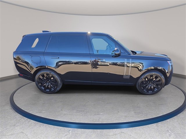 New 2026 Land Rover Range Rover Long Wheelbase Autobiography image 4