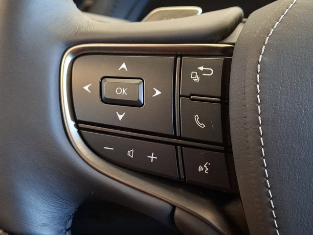 Used 2024 Lexus LS 500 AWD w/ Interior Upgrade Package image 17