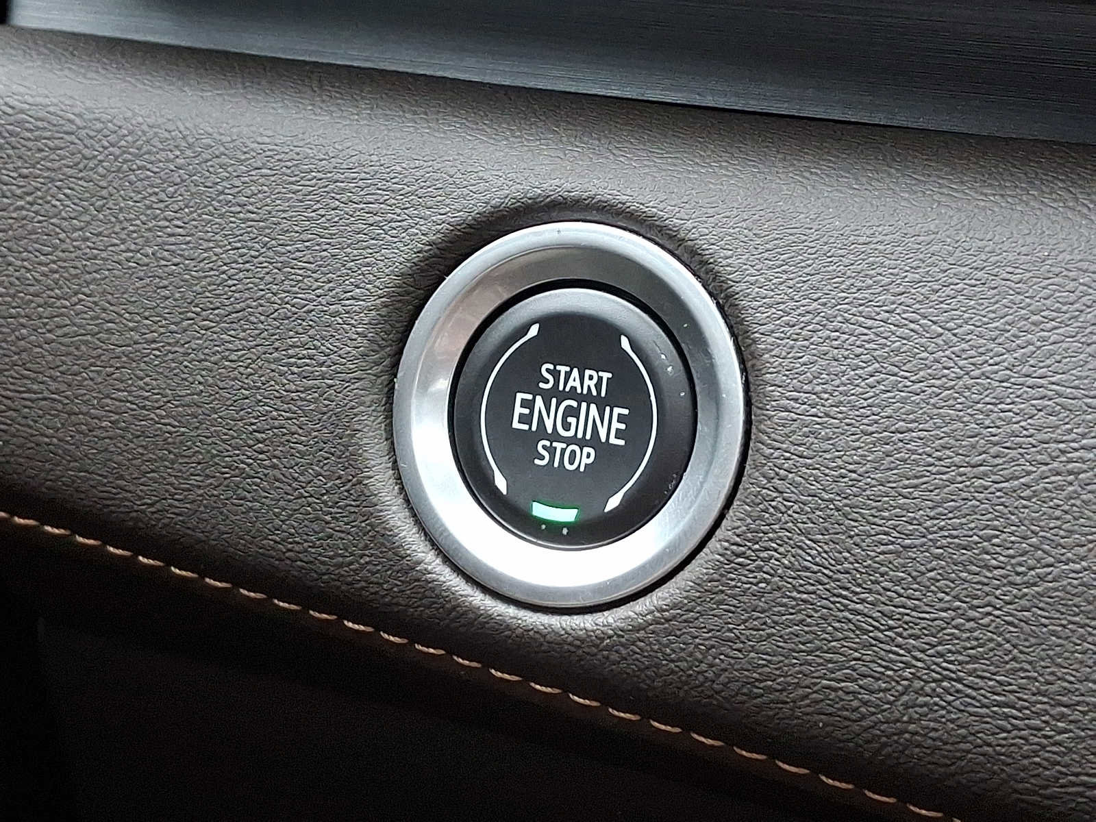 Certified 2023 Cadillac Escalade Premium Luxury image 35