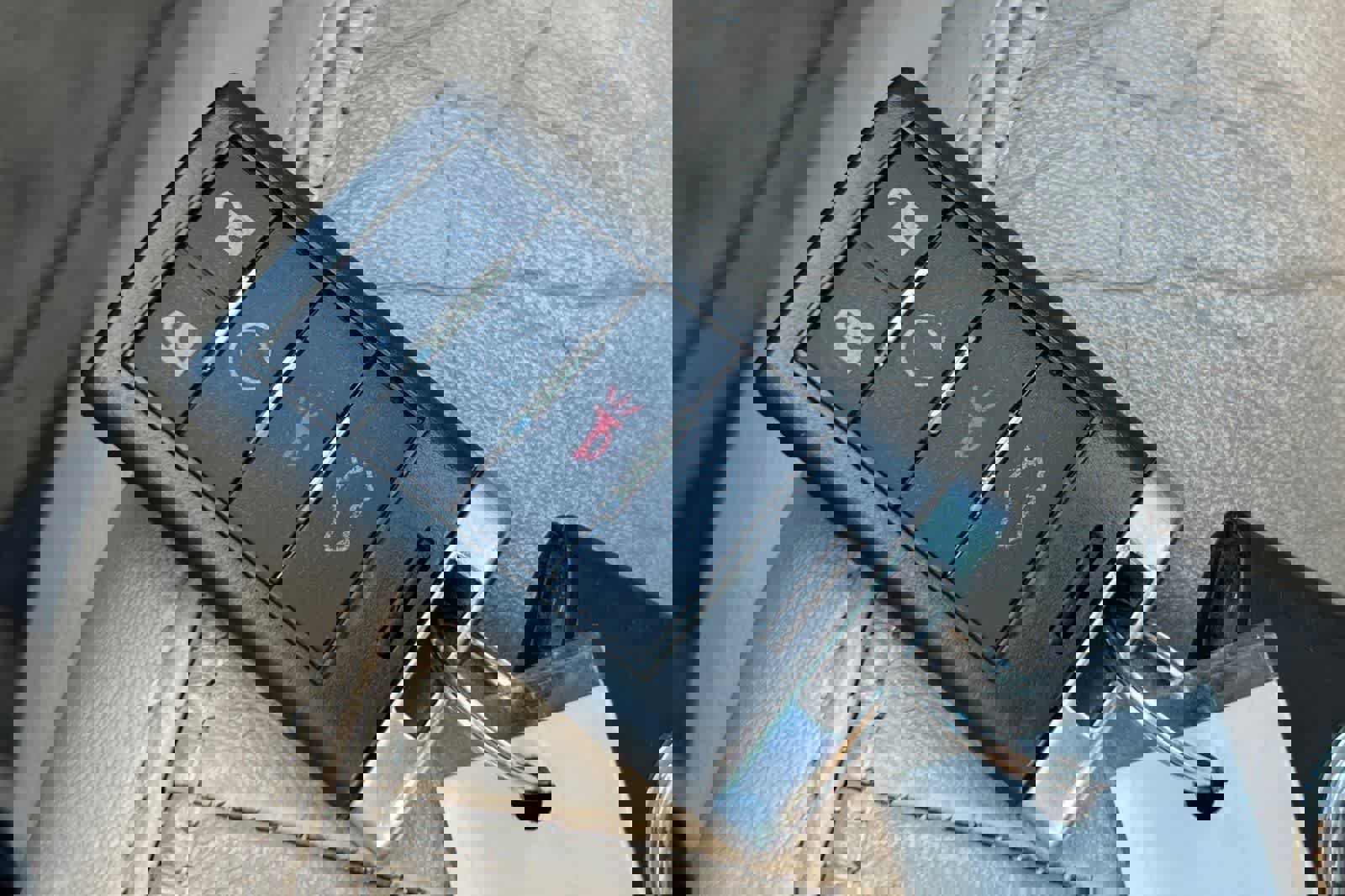 Used 2010 Cadillac CTS Premium image 26